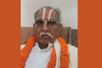 नाड़ी विशेषज्ञ सरयू प्रसाद वैद्य को आयुर्वेद और अद्भुत नाड़ी ज्ञान के लिए सम्मान 10 नाड़ी विशेषज्ञ सरयू प्रसाद