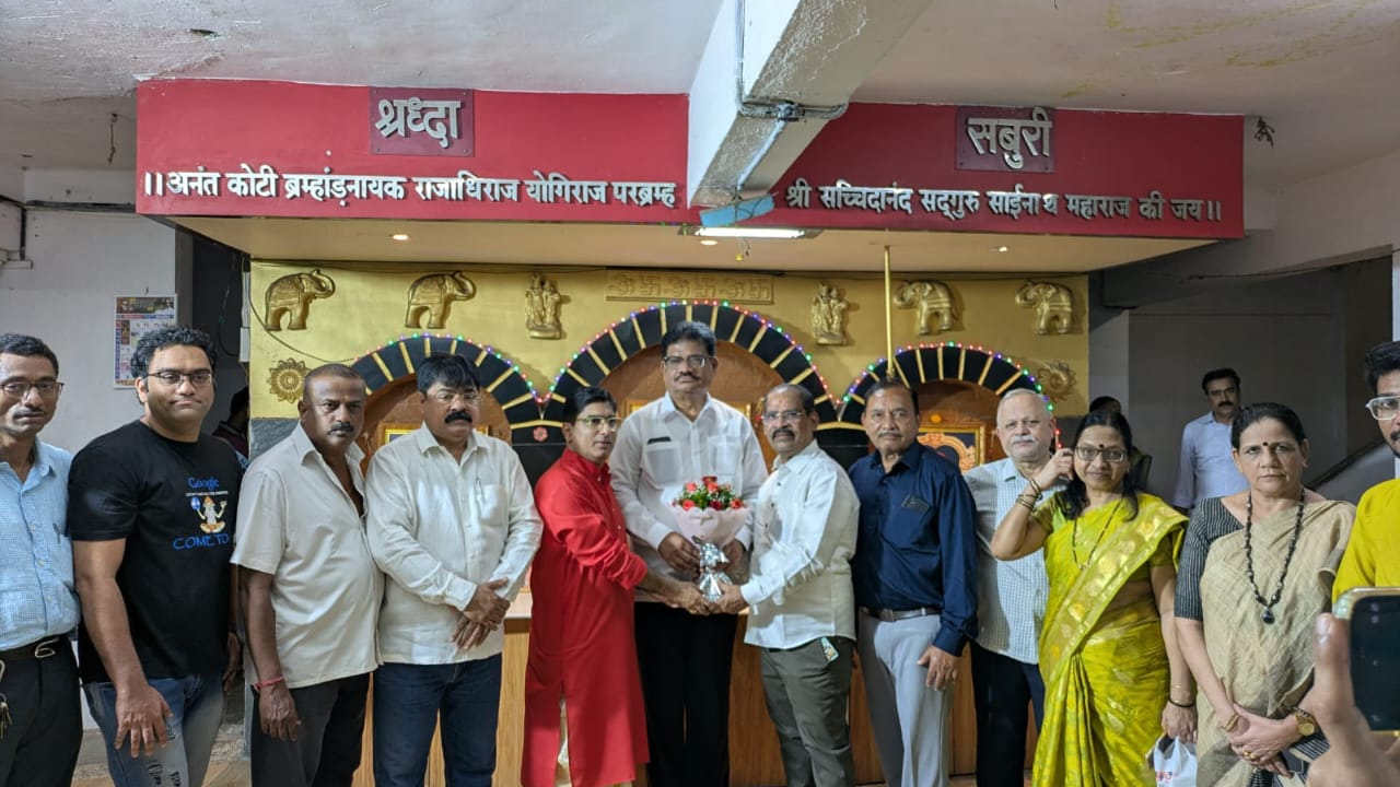 माहिम: दिवाली जलपान कार्यक्रम में गणमान्य व्यक्तियों ने बढ़ाई शोभा 1 माहिम